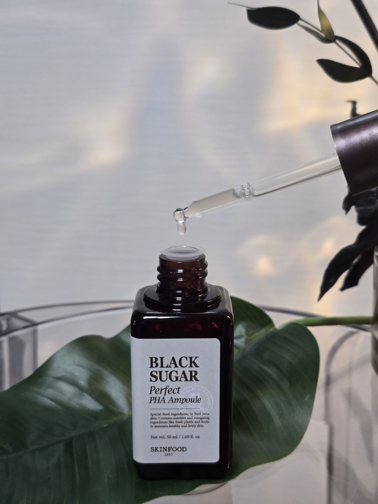 스킨푸드 (SKINFOOD) 블랙슈가 퍼펙트 PHA 앰플 review image