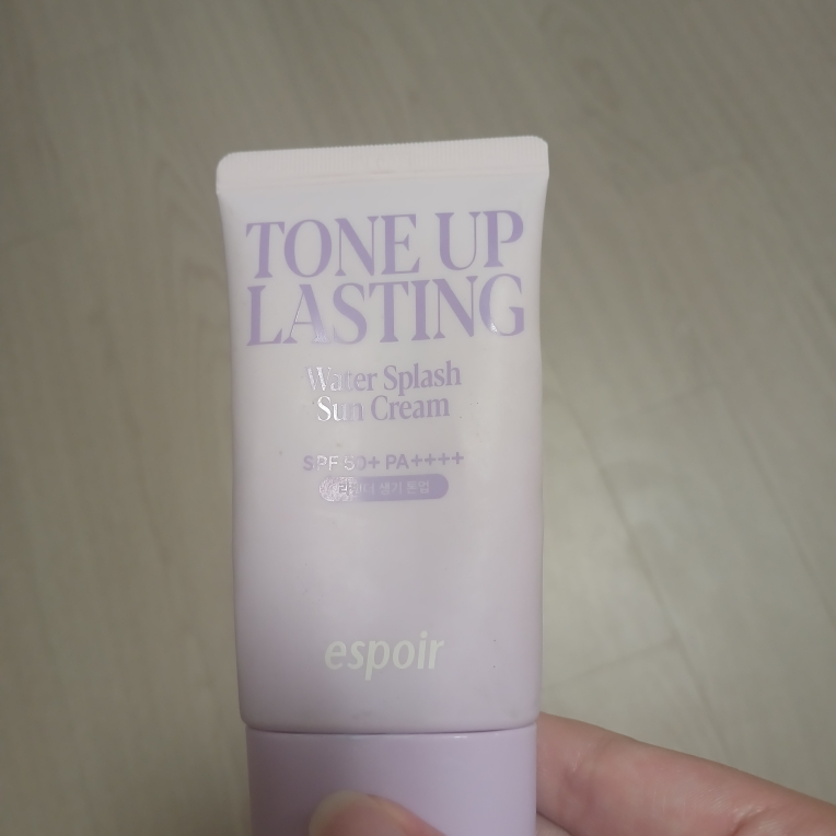 에스쁘아 (espoir) 워터 스플래쉬 선크림 [SPF50+/PA++++] [톤업래스팅] review image