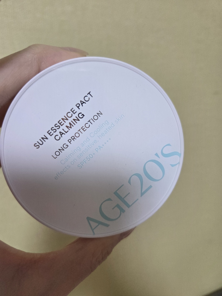 AGE20's 清新柔和持久防护粉底液 [SPF50+/PA++++] common.review image