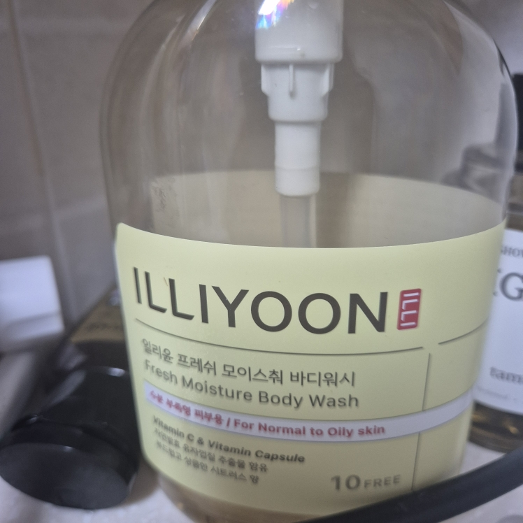 ILLIYOON 清新保湿沐浴露 common.review image