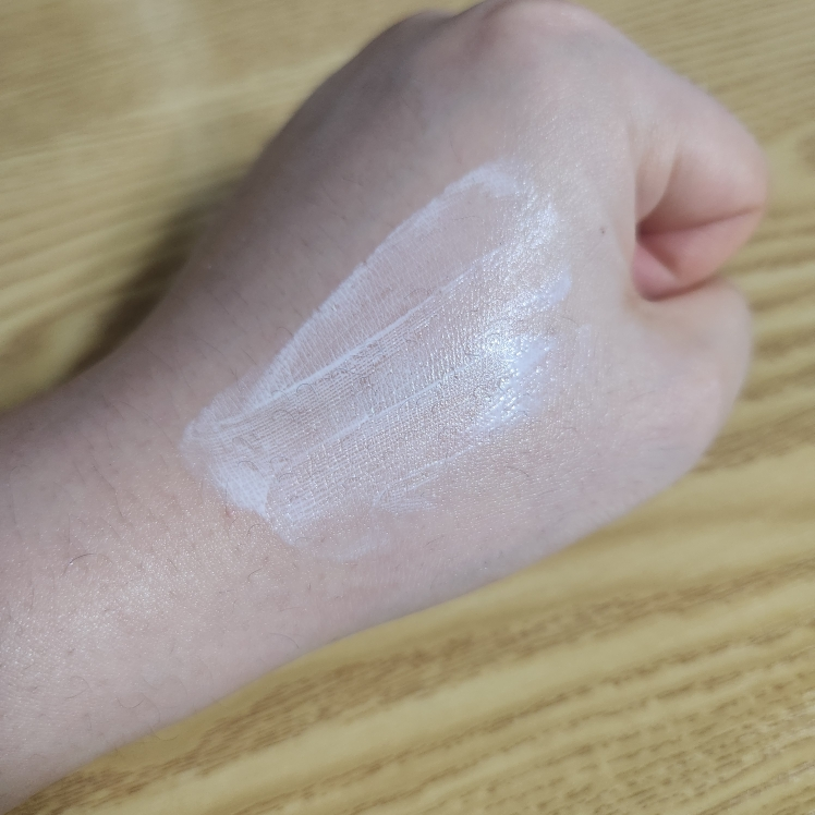 KWAILNARA 每日和我的家人防晒霜 [SPF50/PA++++] common.review image