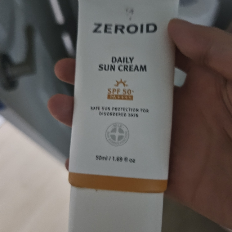 ZEROID 每日防晒霜 [SPF50+/PA++++] common.review image
