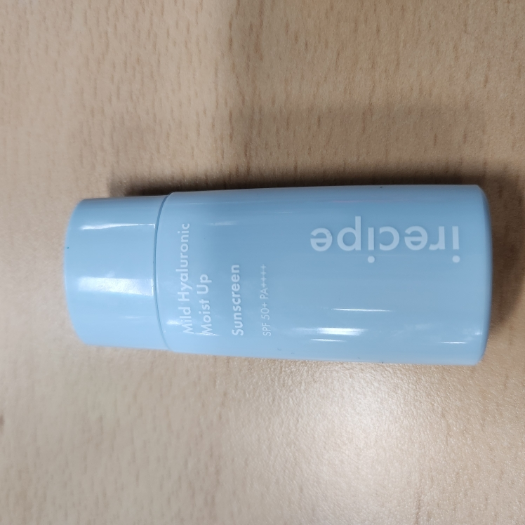 아이레시피 (irecipe) 마일드 히알루로닉 모이스트 업 선스크린 [SPF50+/PA++++] review image