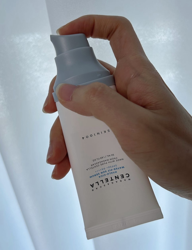 马达加斯加圣特拉玻尿酸水润防晒精华液 [SPF50+/PA++++]的真实用户使用照片