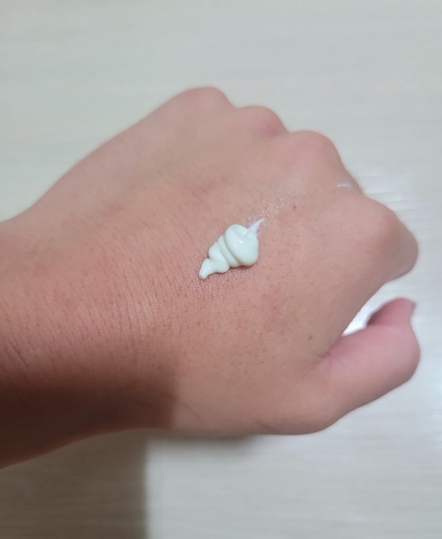 绿豆清凉保湿防晒霜 [SPF50+/PA++++]的真实用户使用照片