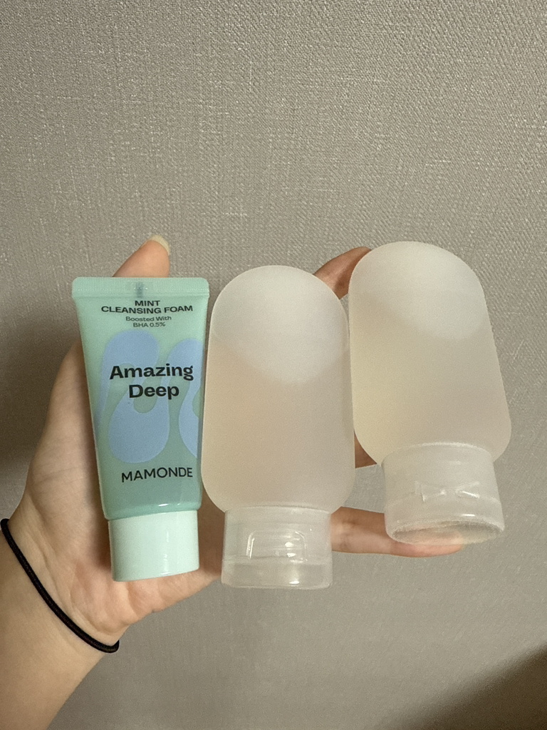 마몽드 (Mamonde) 어메이징 딥 민트 클렌징폼 review image