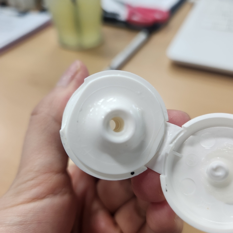 PHYSIOGEL (霏丝佳) 红色柔润 AI 面霜 common.review image