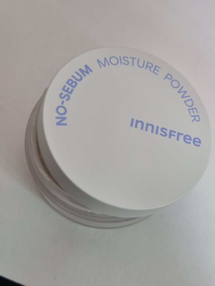 이니스프리 (INNISFREE) 노세범 모이스처 파우더 review image