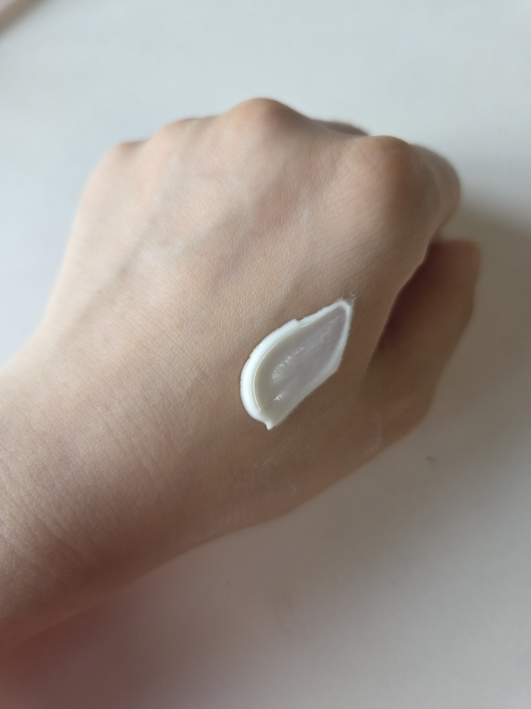 더마블록 (Dermablock®) 선크림 [SPF50+/PA++++] [수분] review image