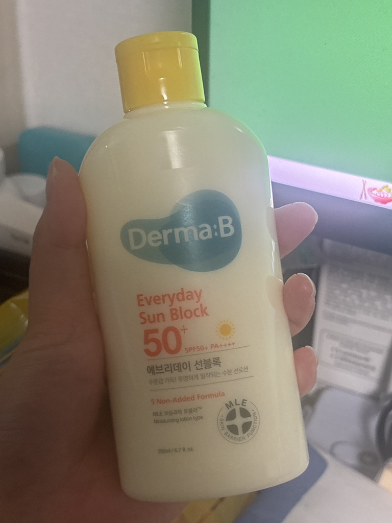더마비 (Derma:B) 에브리데이 선블록 [SPF50+/PA++++] review image