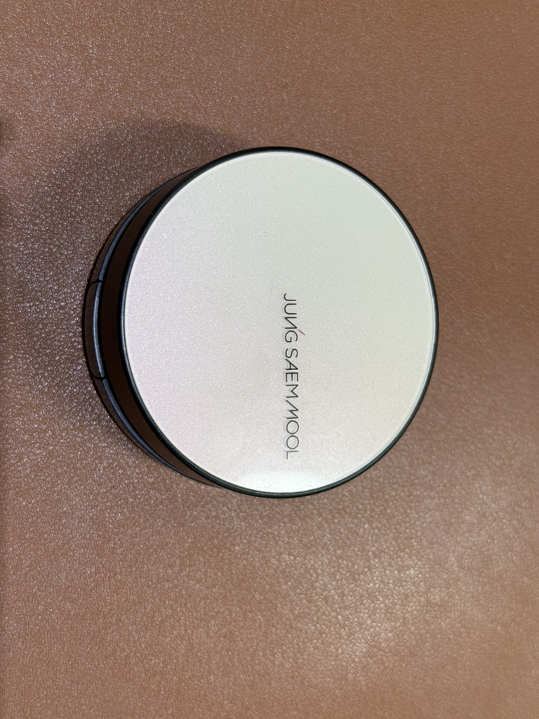 精华肌底遮瑕气垫 [SPF50+/PA+++] [轻透]的真实用户使用照片