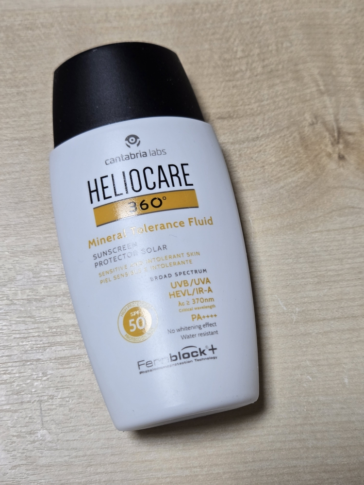 헬리오케어 (HELIOCARE) (해외) 미네랄 톨러런스 플루이드 [SPF50+/PA++++] review image