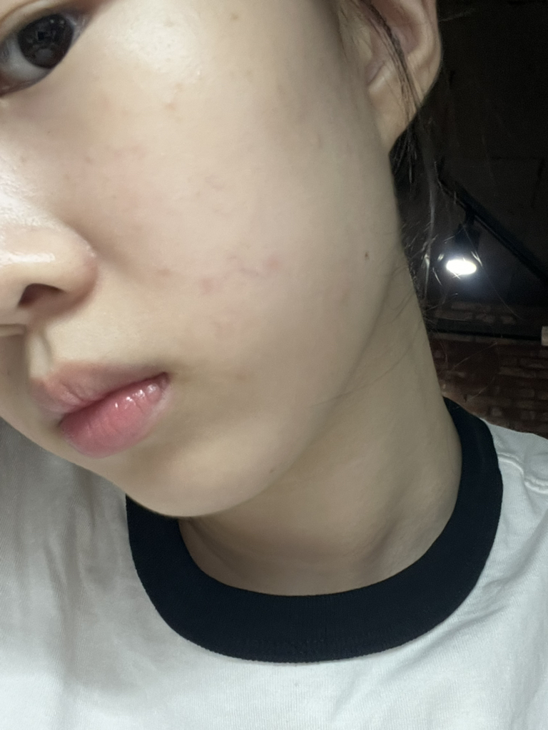 清爽的马蹄莲保湿防晒乳霜 [SPF50+/PA++++]的真实用户使用照片