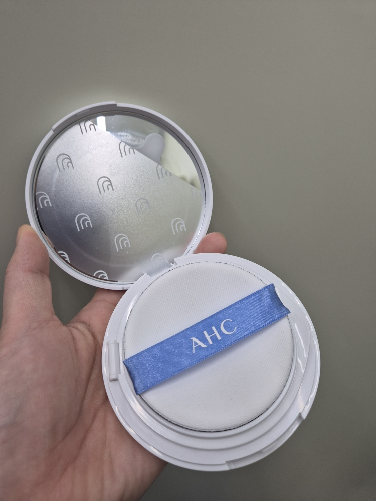 AHC (에이에이치씨) 세이프온 시카 카밍 선쿠션 [SPF50+/PA++++] review image