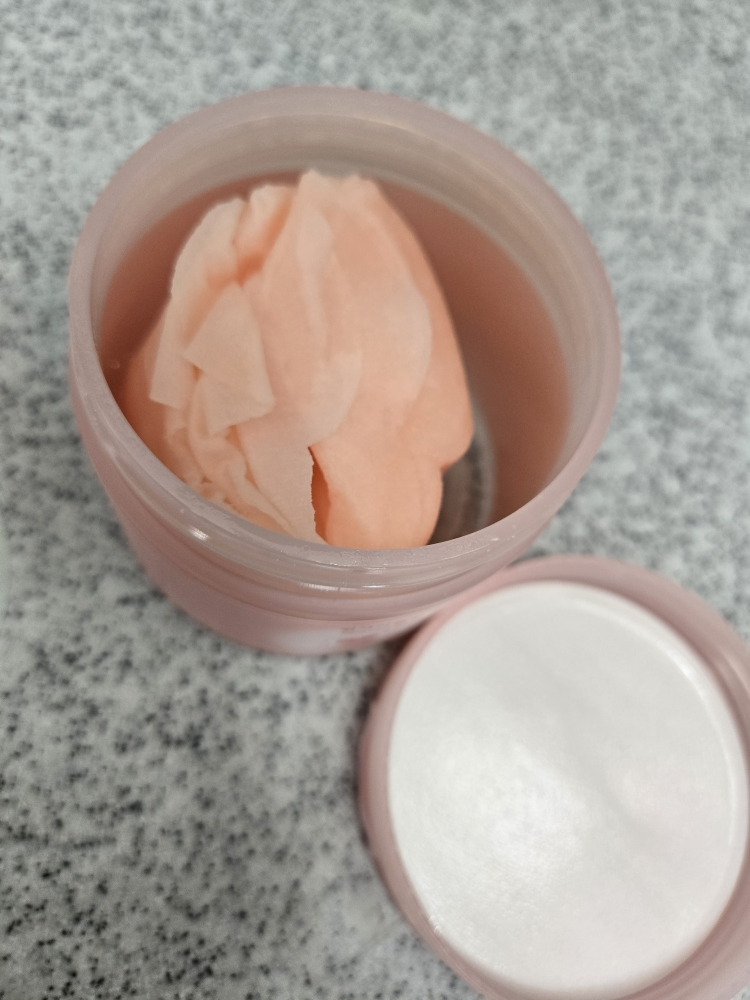 스킨푸드 (SKINFOOD) 피치뽀송 패드 review image