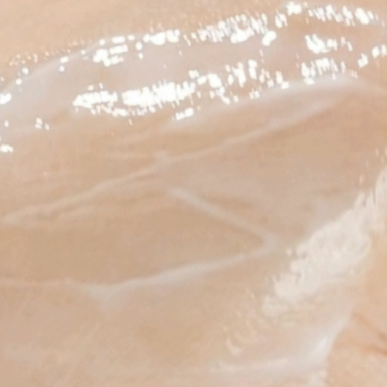 红色乳酸胶原蛋白面膜的真实用户使用照片