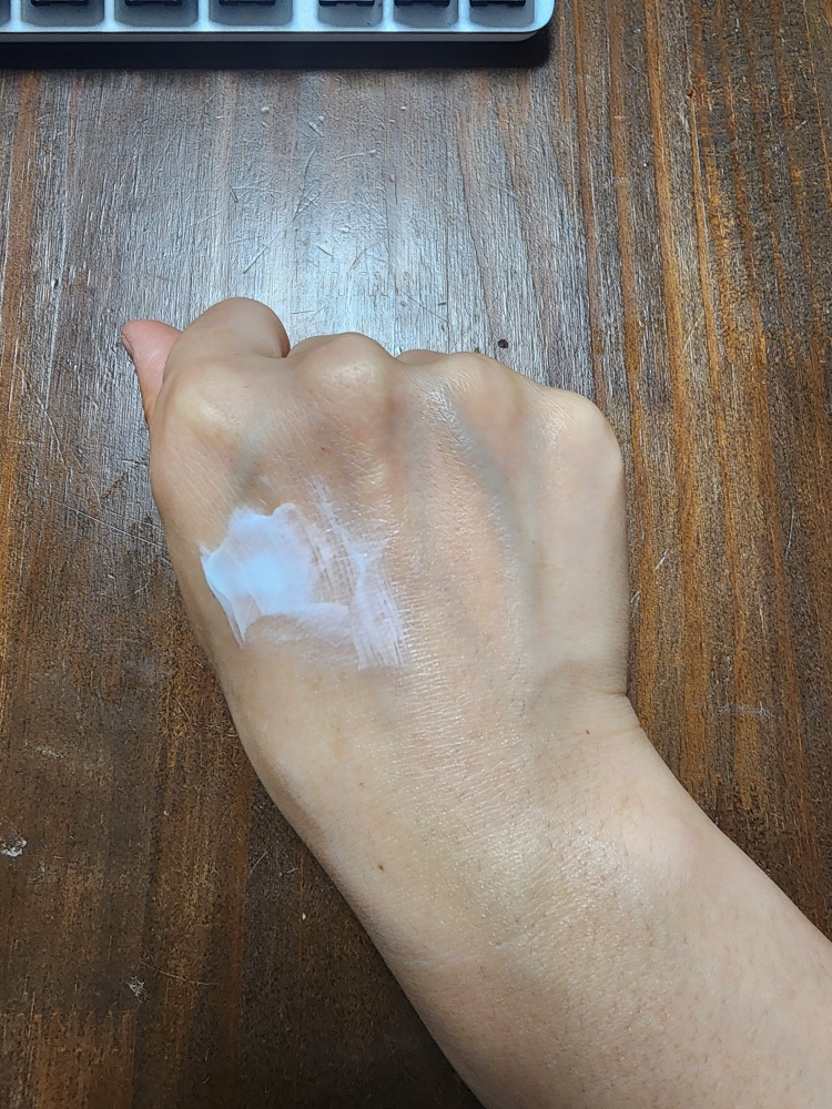 温和卸妆洁面乳 [SPF50+/PA++++]的真实用户使用照片