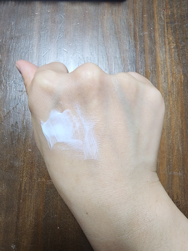温和卸妆洁面乳 [SPF50+/PA++++]的真实用户使用照片