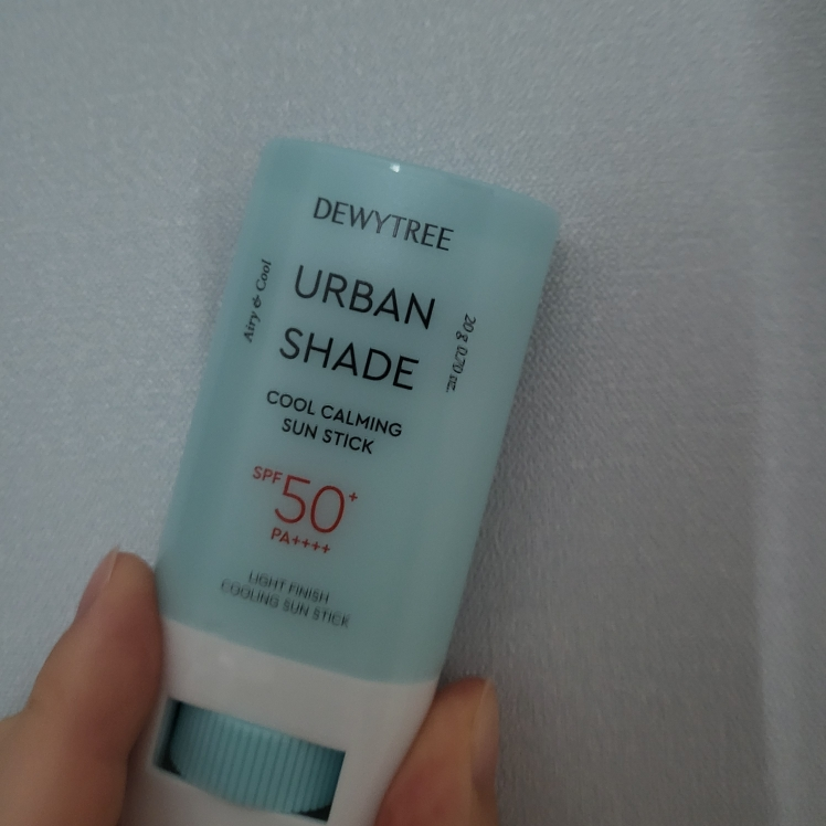 冰感镇定防晒棒 [SPF50+/PA++++]的真实用户使用照片