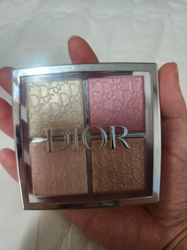 Dior 后台发光面部调色盘 [004 玫瑰金] common.review image