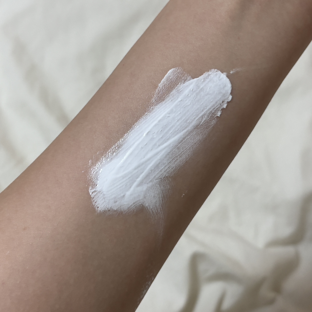 잇츠스킨 (IT'SSKIN) 시크릿 솔루션 웨딩 드레스 퓨어 크림 review image