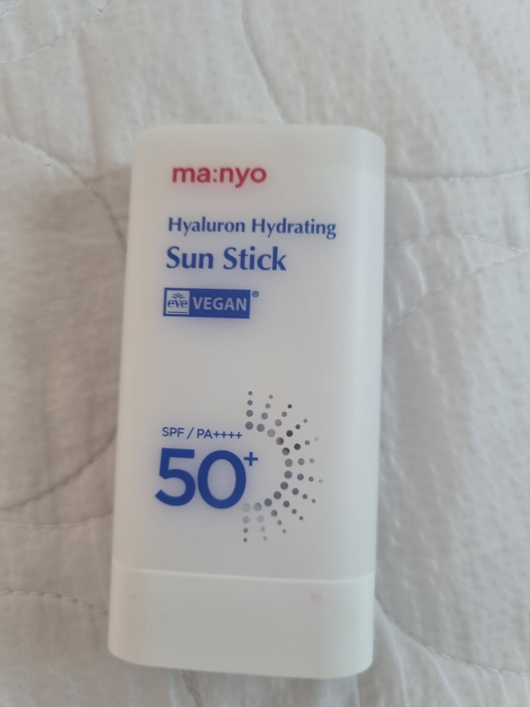 마녀공장 (manyo) 히알루론 하이드레이팅 선스틱 [SPF50+/PA++++] review image