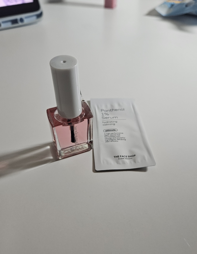 웨이크메이크 (wakemake) 네일건 핑크 큐티클 오일 review image