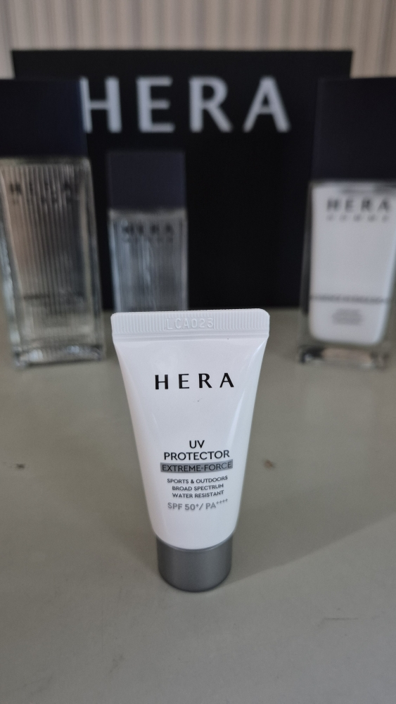 헤라 (HERA) UV프로텍터 익스트림포스 레포츠 [SPF50+/PA++++] review image