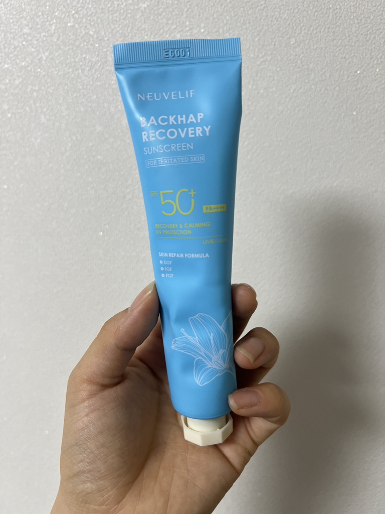 뉴베리프 (NEUVELIF) 백합 리커버리 선크림  [SPF50+/PA++++] review image