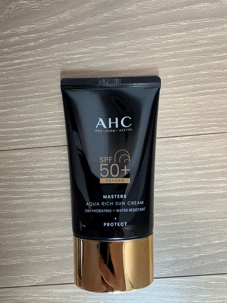 大师级水润防晒霜 [SPF50+/PA++++]的真实用户使用照片