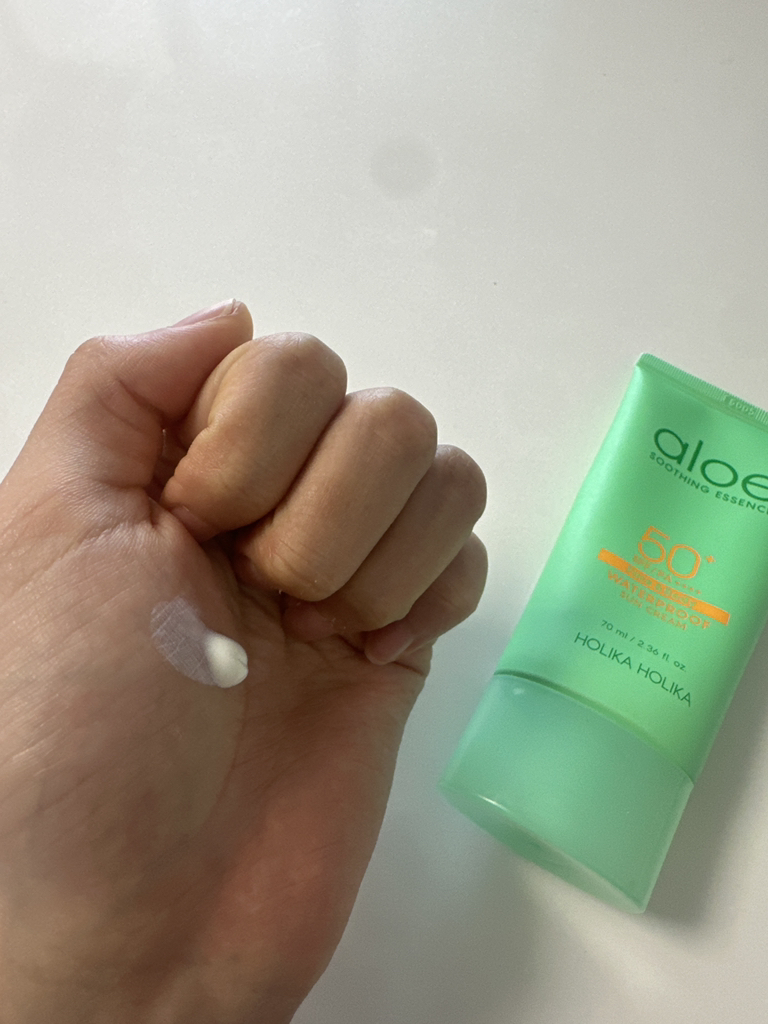 HOLIKAHOLIKA 芦荟防水防晒霜 [SPF50+/PA++++] common.review image