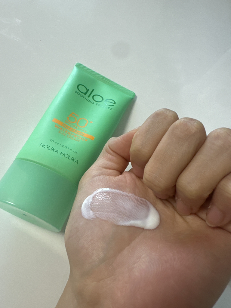 HOLIKAHOLIKA 芦荟防水防晒霜 [SPF50+/PA++++] common.review image