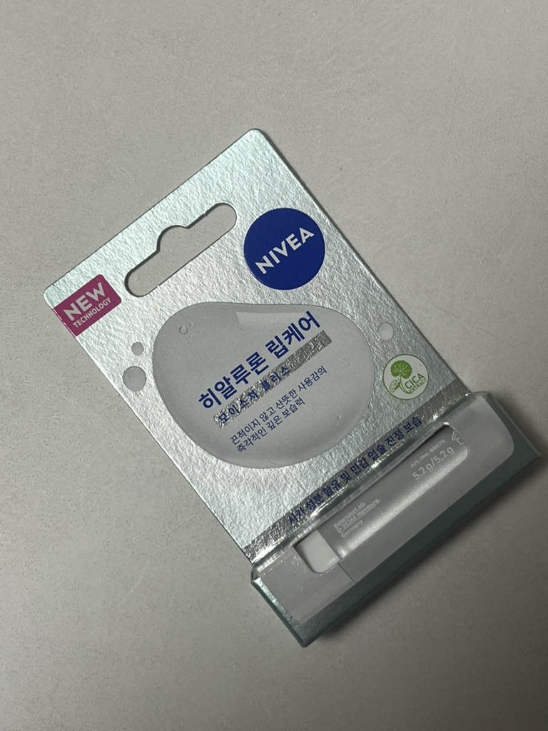 니베아 (NIVEA) 립케어 [히알루론모이스쳐플러스] review image