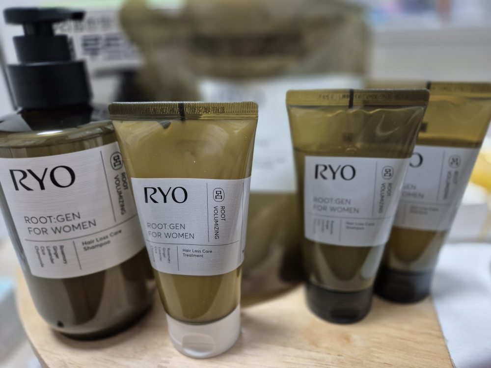 Ryo 根源女性定制脱发症状专业护理洗发水 common.review image