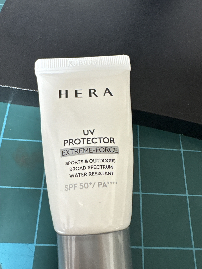 헤라 (HERA) UV프로텍터 익스트림포스 레포츠 [SPF50+/PA++++] review image