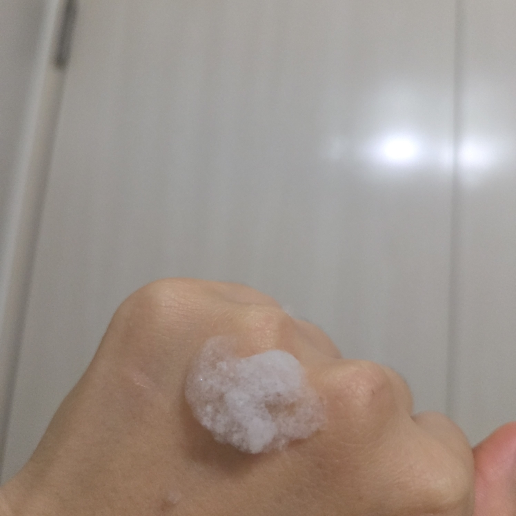아크네스 (Acnes) 클리어 앤 화이트 포밍워시 review image