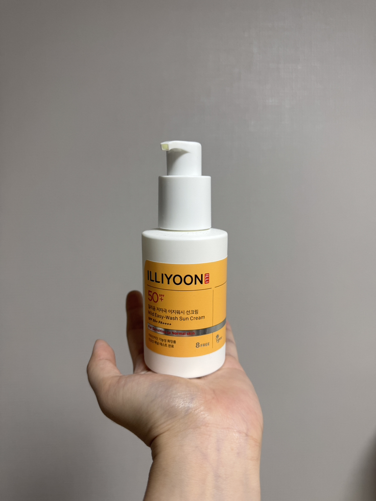 일리윤 (ILLIYOON) 저자극 이지워시 선크림 [SPF50+/PA++++] review image