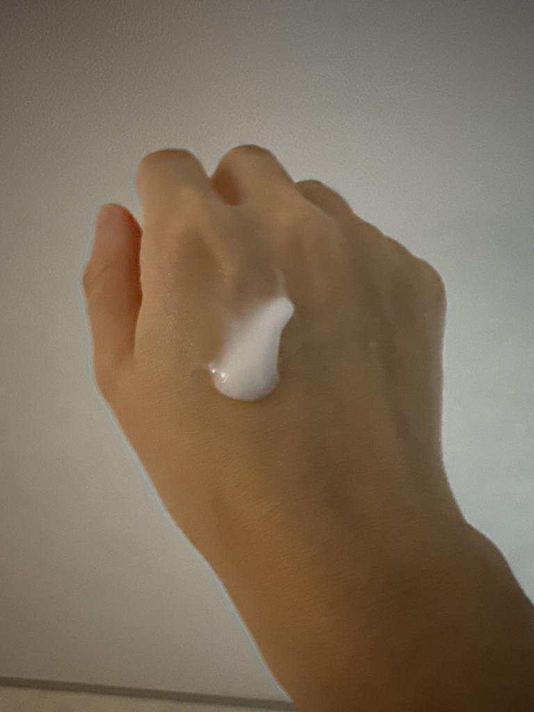 玻尿酸保湿乳的真实用户使用照片
