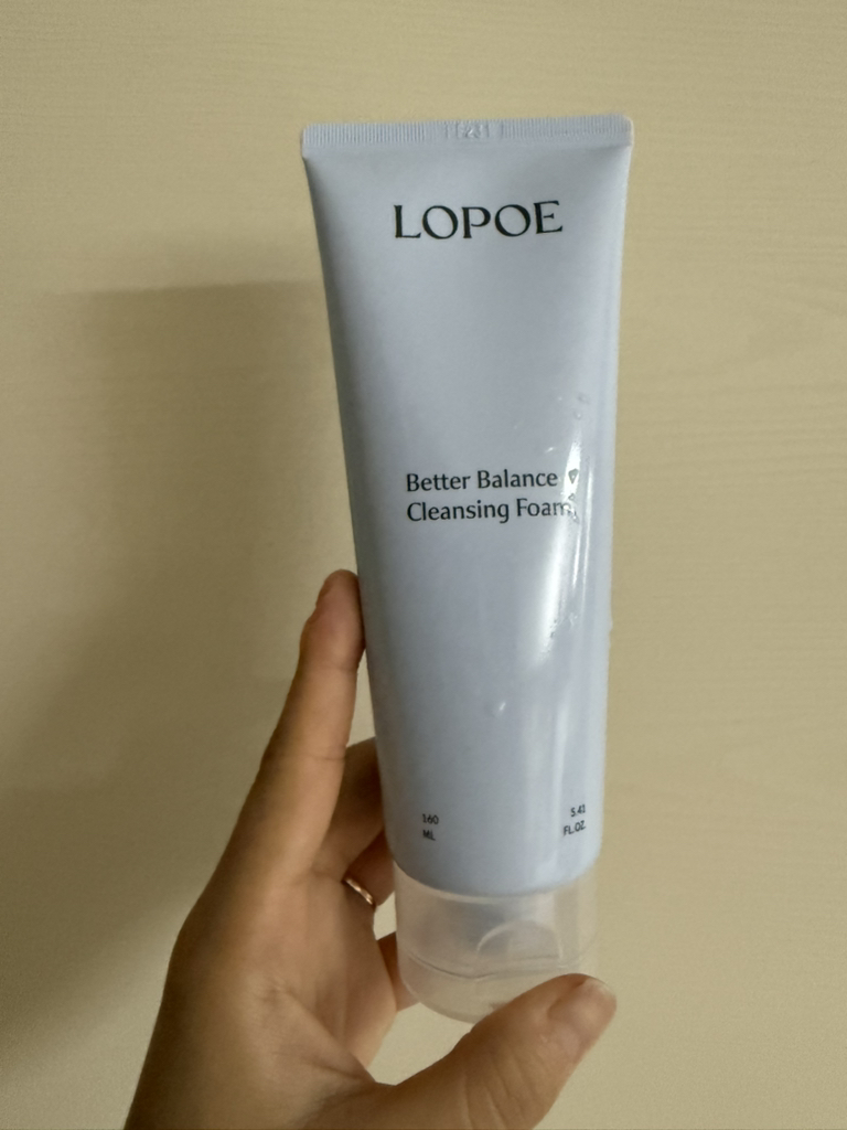 로포에 (LOPOE) 베러 밸런스 클렌징 폼 review image