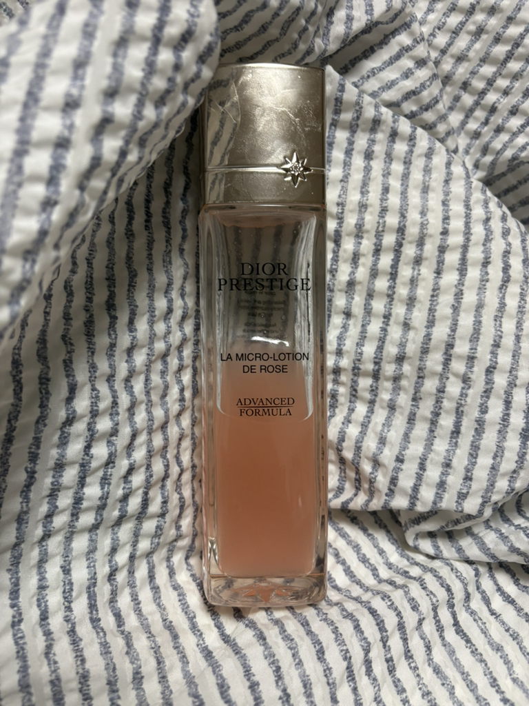 디올 (Dior) 프레스티지 라 마이크로 로션 드 로즈 review image