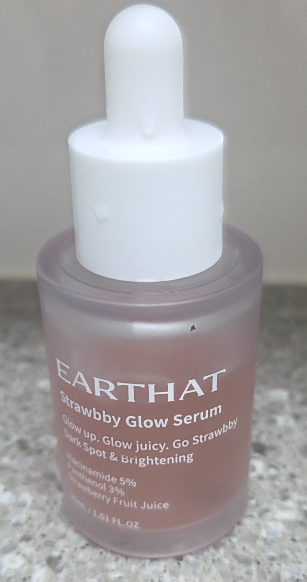 얼댓 (EARTHAT) 스트로비 글로우 세럼 review image
