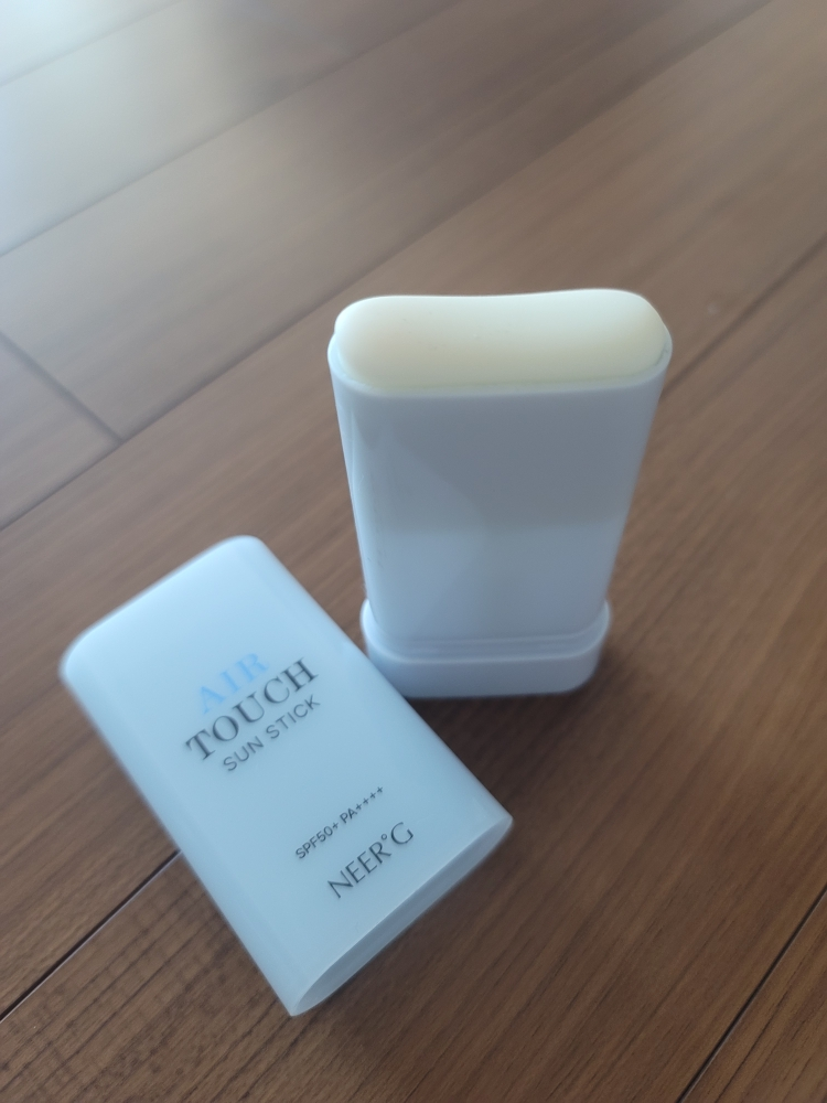 니얼지 (NEER'G) 에어터치 선스틱 [SPF50+/PA++++] review image