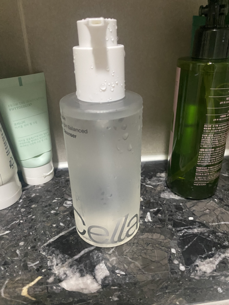 셀라딕스 (Celladix) 트러블 클리어 약산성 젤클렌저 review image