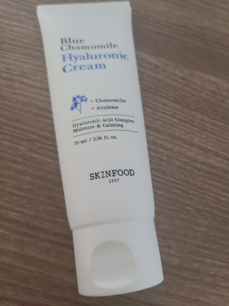 蓝色甘菊玻尿酸乳霜的真实用户使用照片