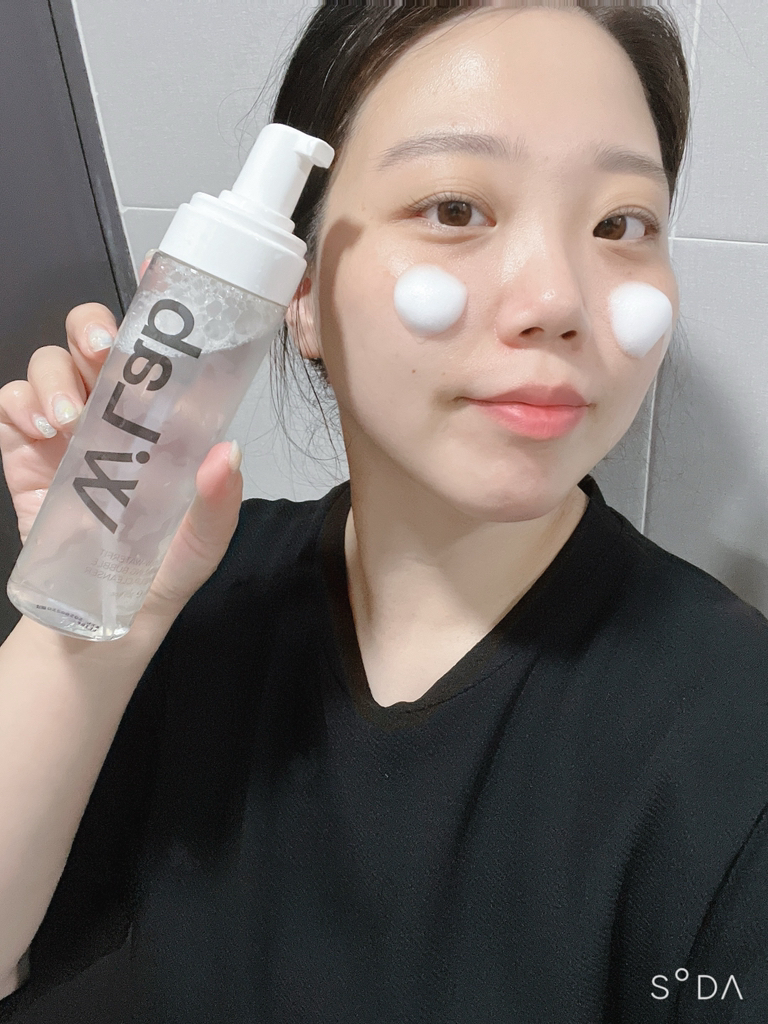 더블유랩 (WLab) 워터핏 스파클링 버블 메이크업 클렌져 review image