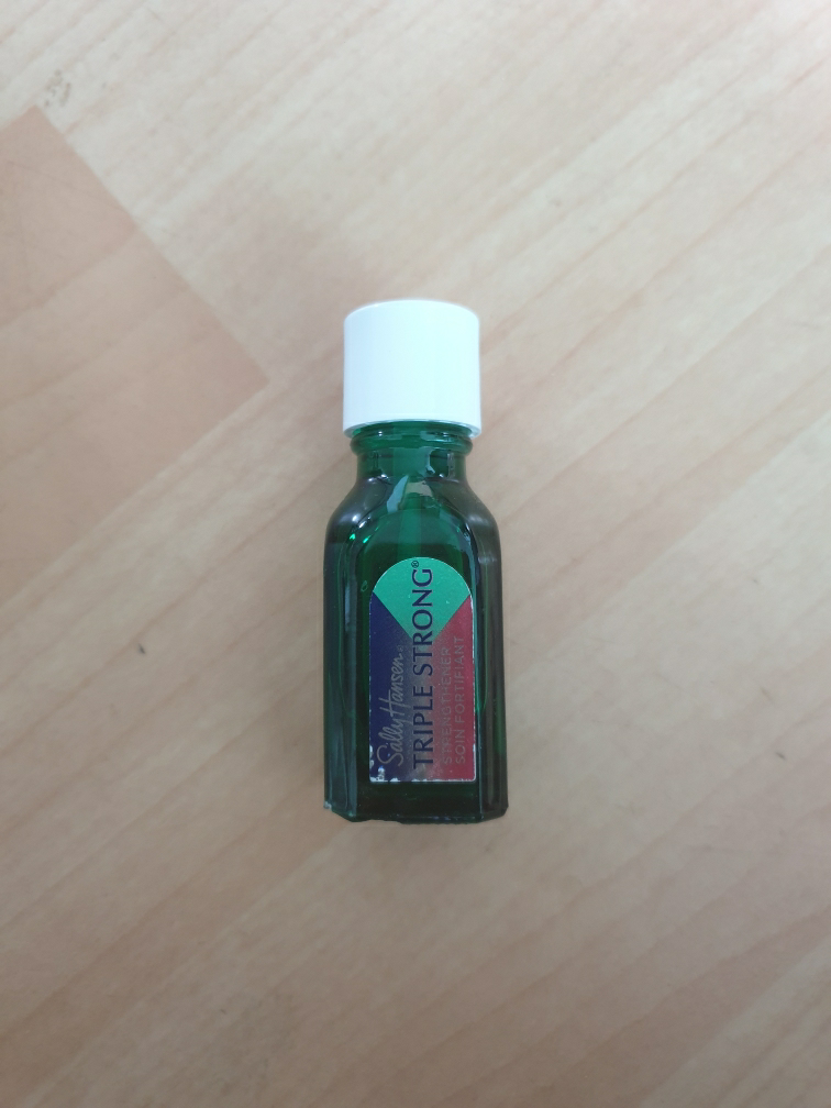 셀리한센 (SallyHansen) 트리플스트롱 손톱강화제 review image
