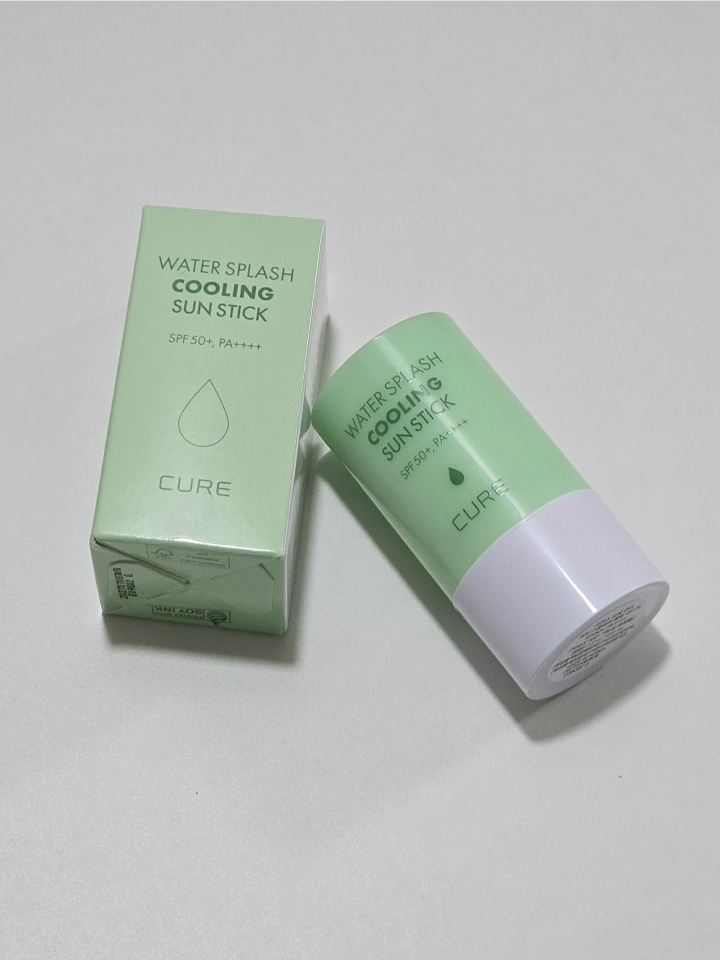 큐어 (CURE) 워터 스플래쉬 쿨링 선스틱 [SPF50+/PA++++] review image
