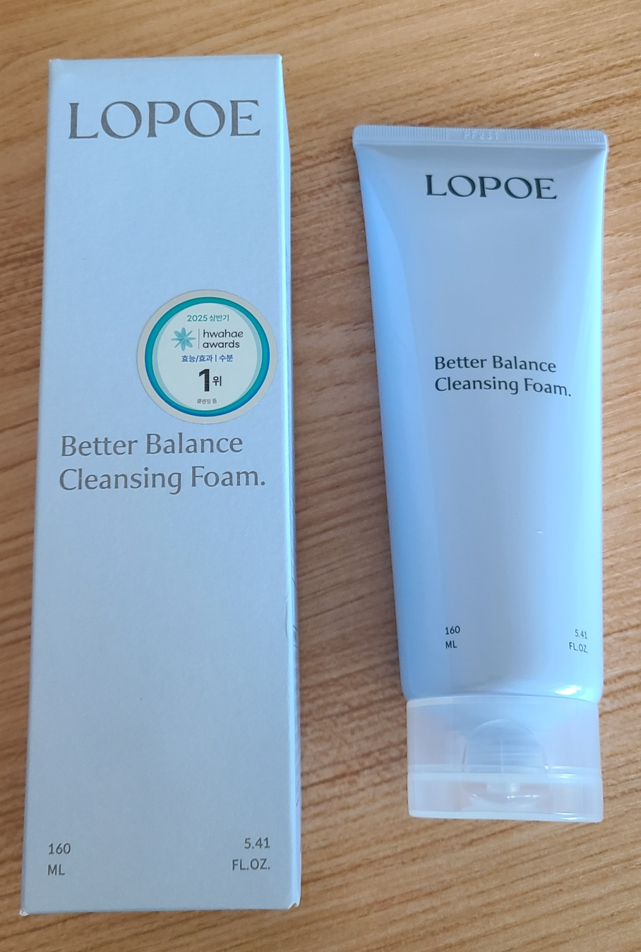 로포에 (LOPOE) 베러 밸런스 클렌징 폼 review image