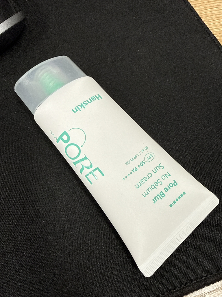 한스킨 (Hanskin) 모공블러 노세범 선크림 [SPF50+/PA++++] review image