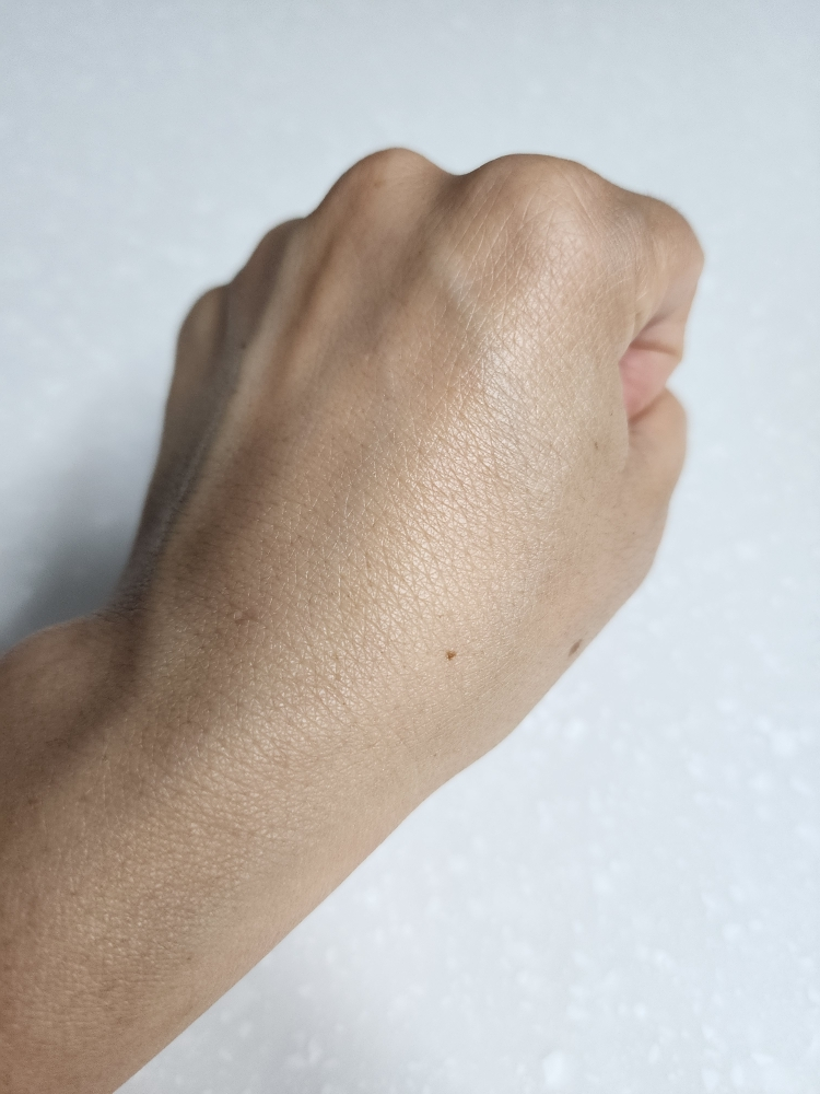 엘라비에코스메틱 (elraviecosmetic) 멜라 리턴 선세럼 [SPF50+/PA++++] review image